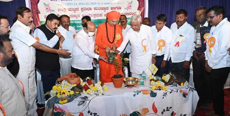 ಒಗ್ಗಟ್ಟಾಗಿದ್ದರೆ ಗಂಗಾಮತ ಸಮಾಜಕ್ಕೆ ಒಳ್ಳೆಯ ಭವಿಷ್ಯತ್ತಿದೆ: ಬಸವರಾಜ ಬೊಮ್ಮಾಯಿ
